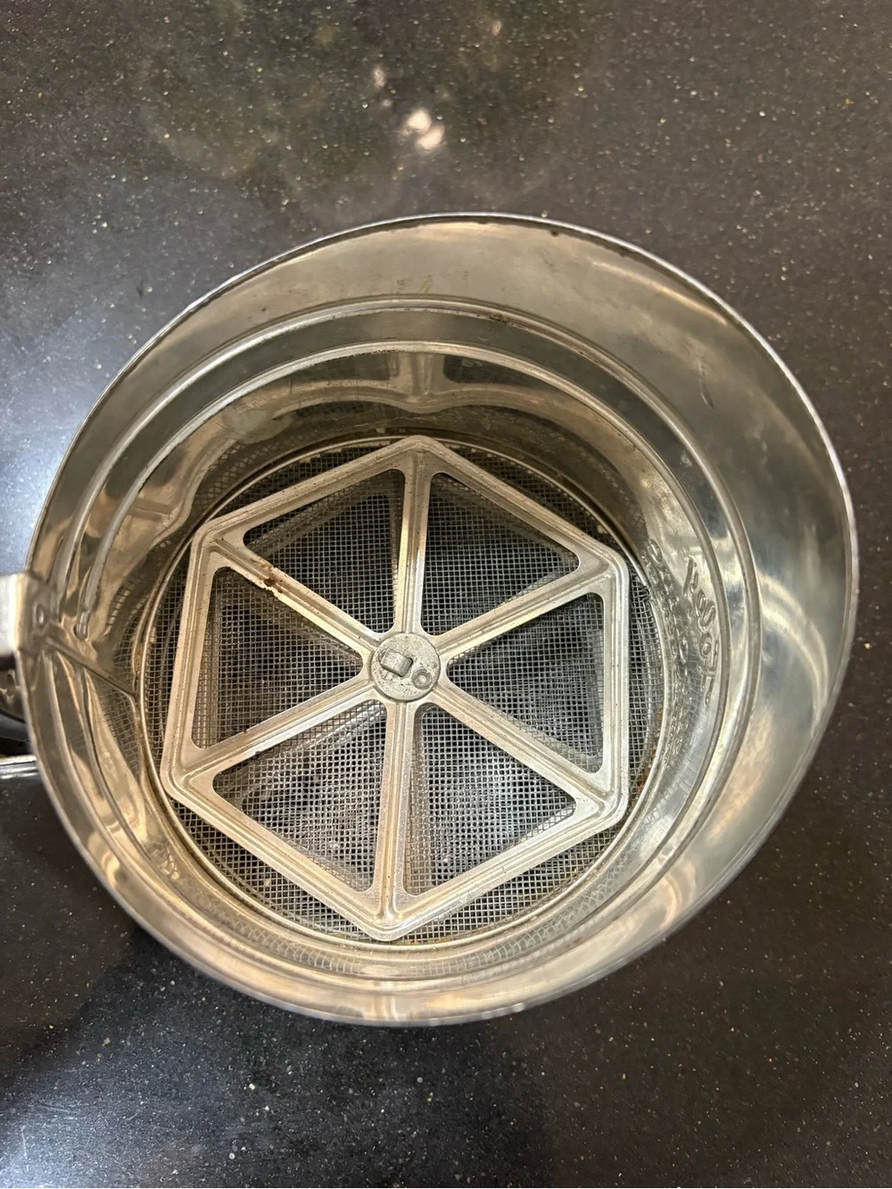 Triple Screen Metal Flour Sifter – Silver